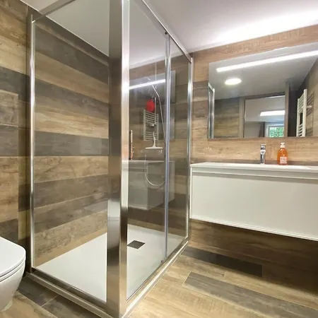 06ak3 - Private 1 Cap Marina Nyaraló *