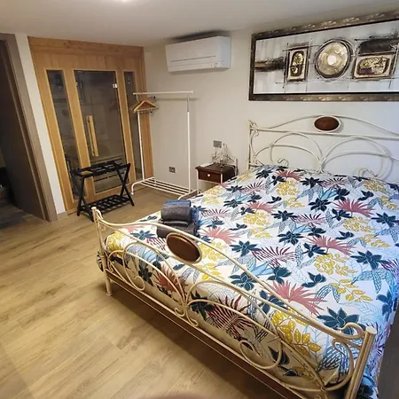 06ak3 - Private 1 Cap Marina Nyaraló