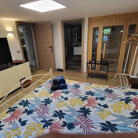 06ak3 - Private 1 Cap Marina Nyaraló *